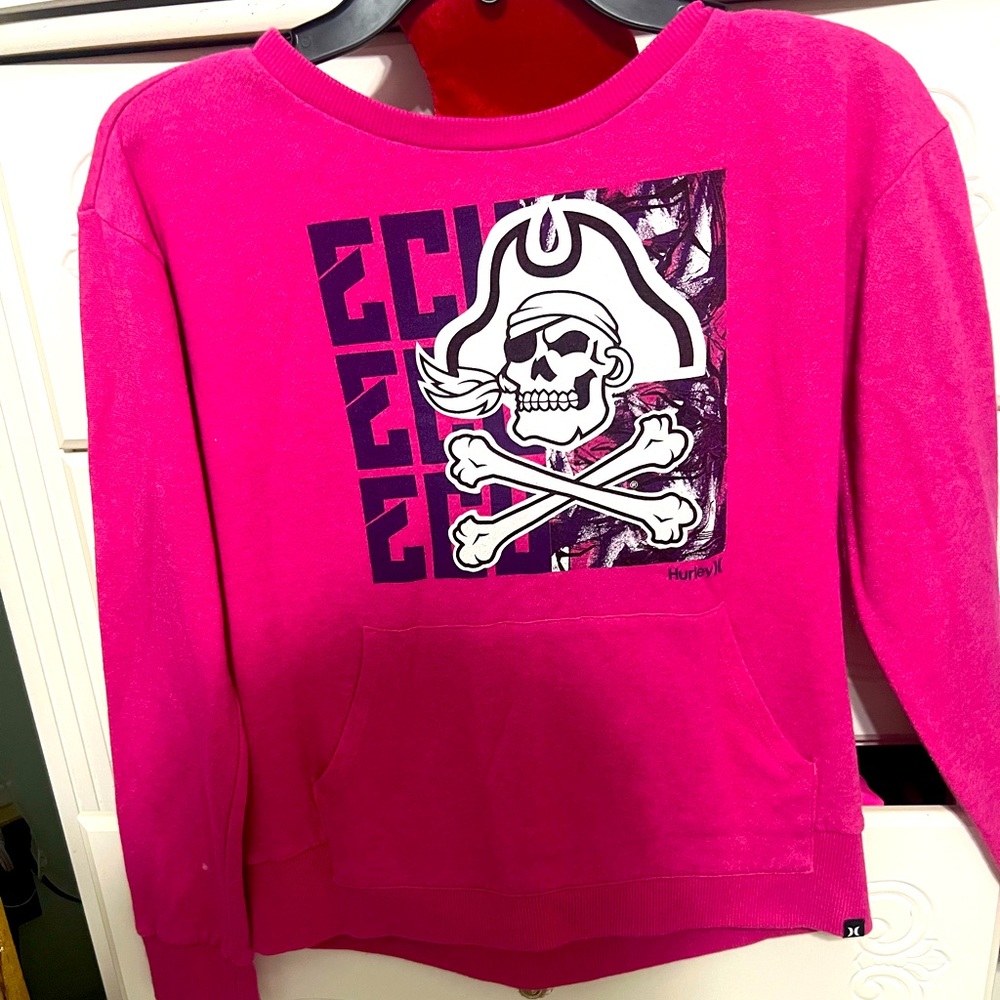 ECU crewneck size x-small.